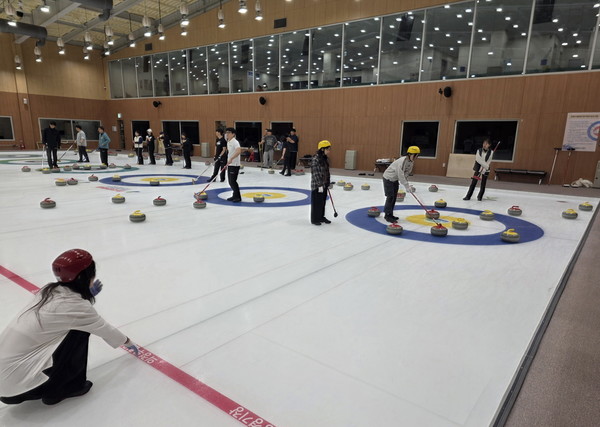 시흥시청소년동아리 지원사업, 2025년 자발적 참여 기반 확대 성과우수동아리 및 지도교사 발표 및 시흥시청소년동아리축제 포럼 개최